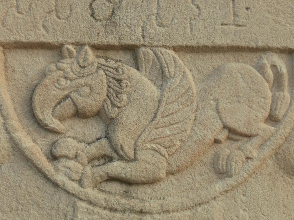 2008-09-12_17-52-21_sanchi_081.jpg - détail du mur enceinte (2°s avant JC)
